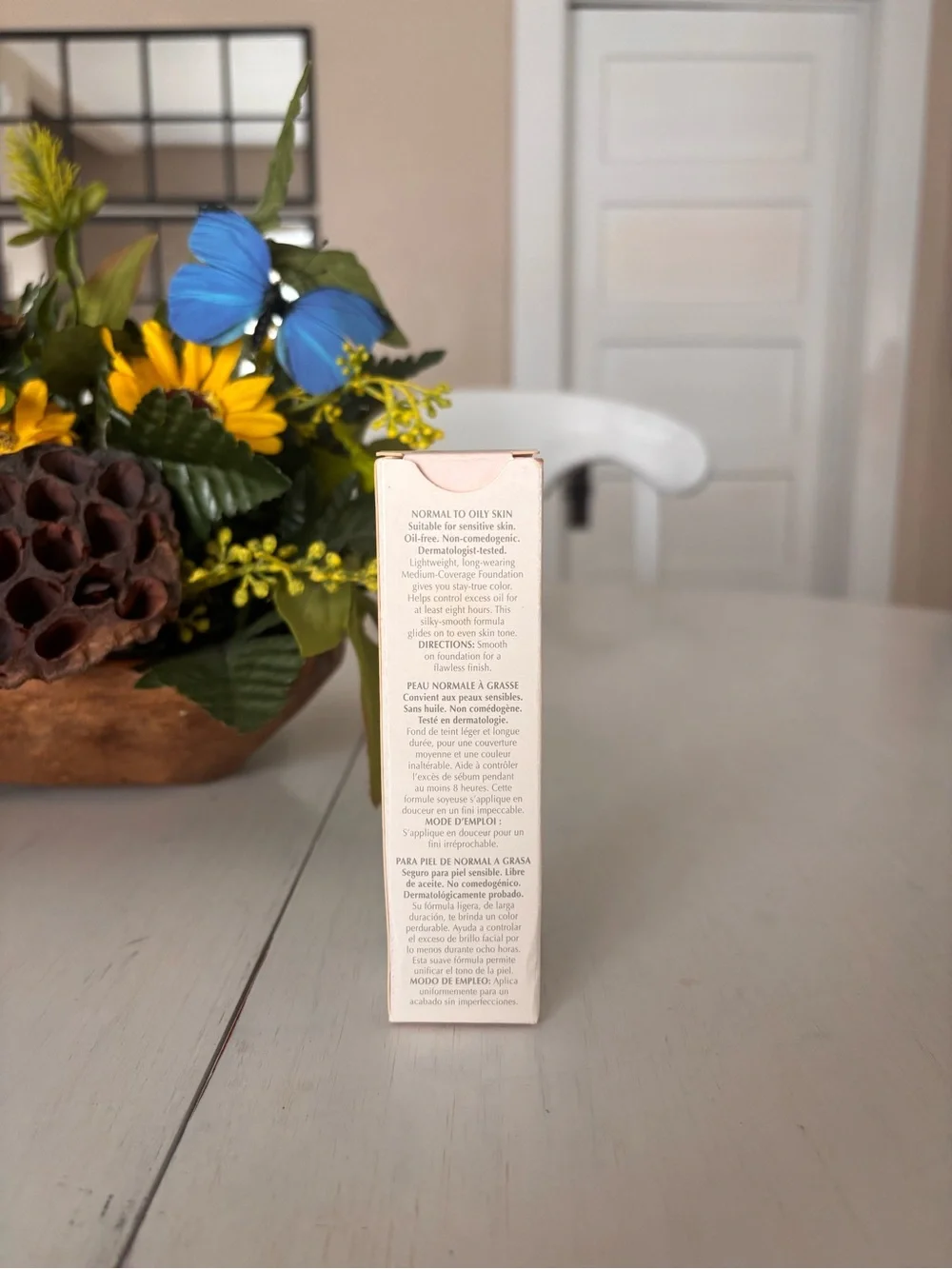 Mary Kay Medium Coverage Foundation - Neutral Beige 402